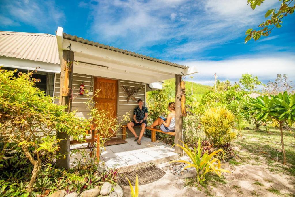 Lodge Barefoot