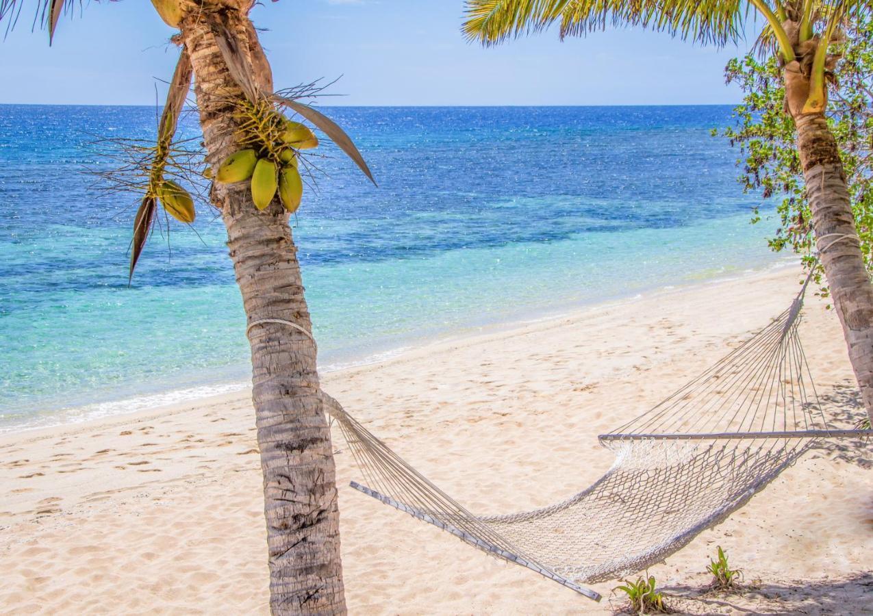Barefoot Kuata Island