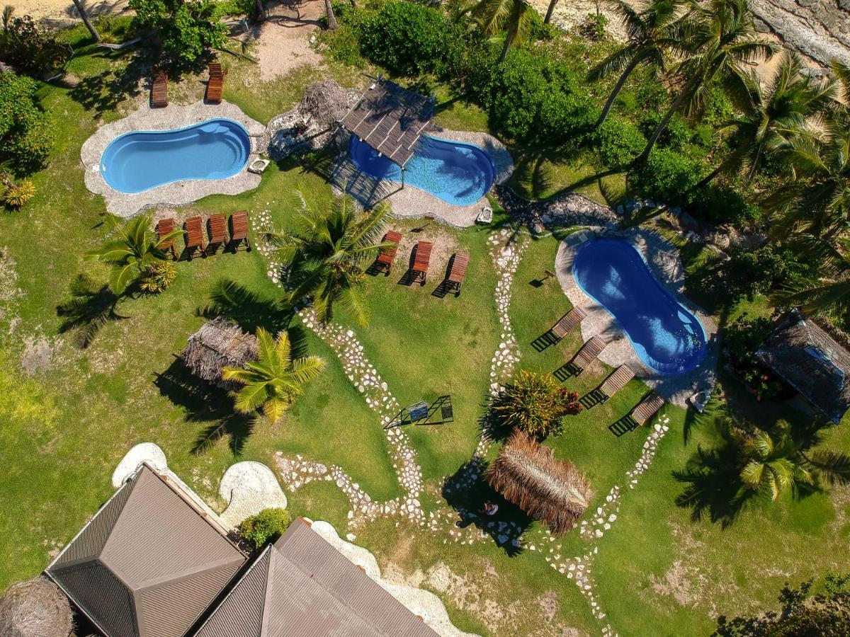 Lodge Barefoot Kuata Island